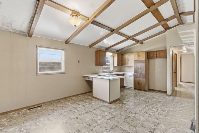 2314 S Farm Road 123, Springfield, MO 65807