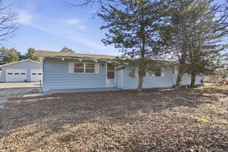 2314 S Farm Road 123, Springfield, MO 65807