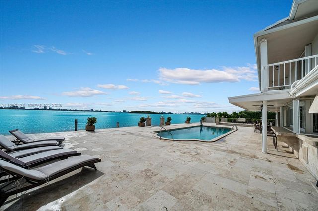 1990 NE 119th Rd, North Miami, FL 33181