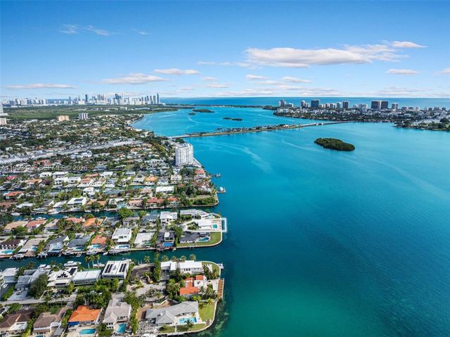 1990 NE 119th Rd, North Miami, FL 33181