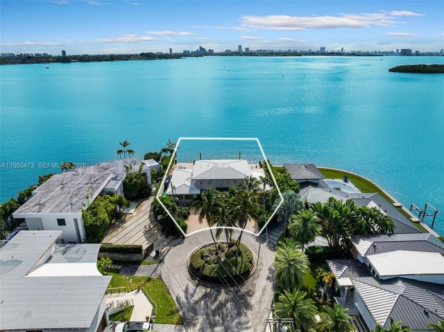 1990 NE 119th Rd, North Miami, FL 33181