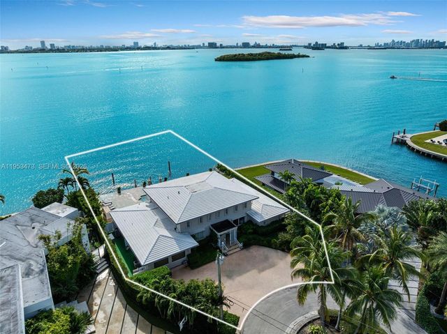 1990 NE 119th Rd, North Miami, FL 33181