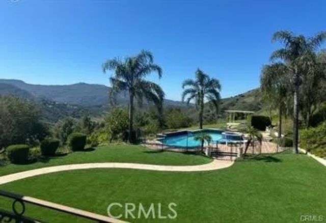 24992 Normans Way, Calabasas, CA 91302