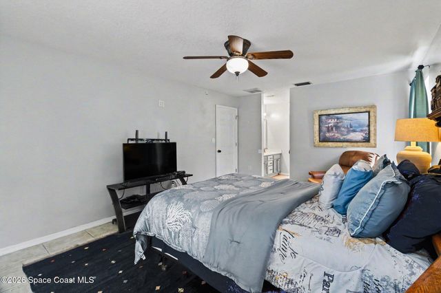 826 Roger Avenue NW, Palm Bay, FL 32907