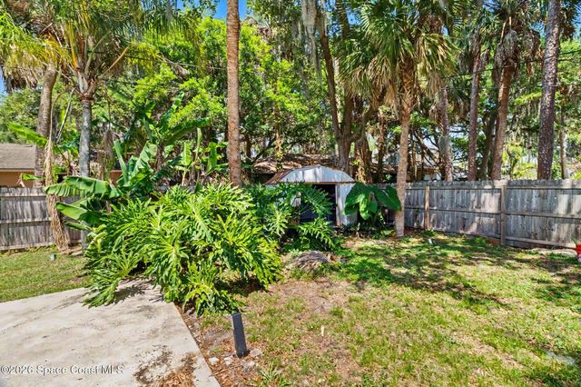 826 Roger Avenue NW, Palm Bay, FL 32907