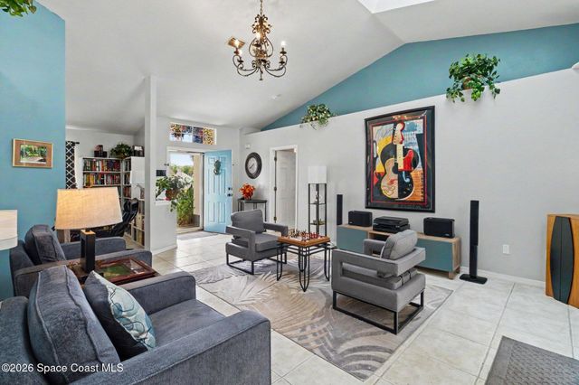 826 Roger Avenue NW, Palm Bay, FL 32907