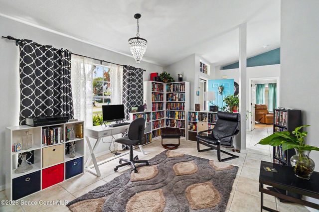 826 Roger Avenue NW, Palm Bay, FL 32907