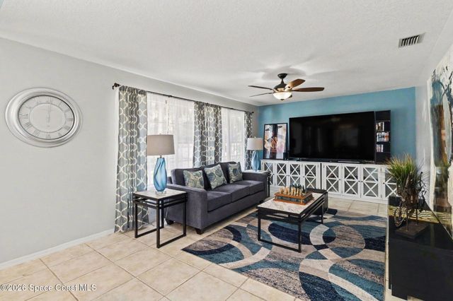 826 Roger Avenue NW, Palm Bay, FL 32907