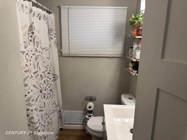 1814 Marlowe Dr Drive, Flint, MI 48504