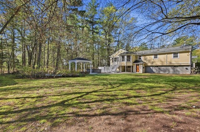 72 Crimson Road, Billerica, MA 01821
