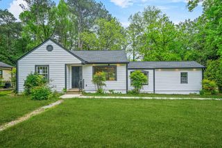 1712 Venetian SW Drive, Atlanta, GA 30311