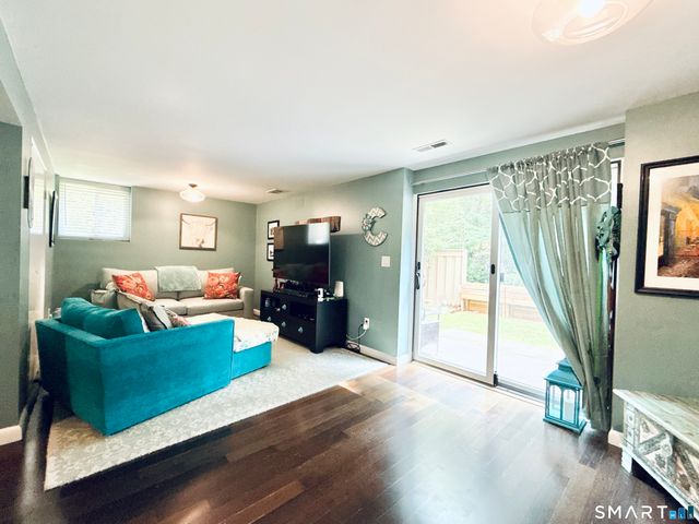 122 Sunrise Hill Road 122, Norwalk, CT 06851