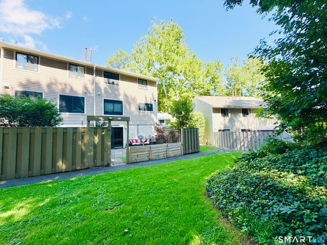 122 Sunrise Hill Road 122, Norwalk, CT 06851