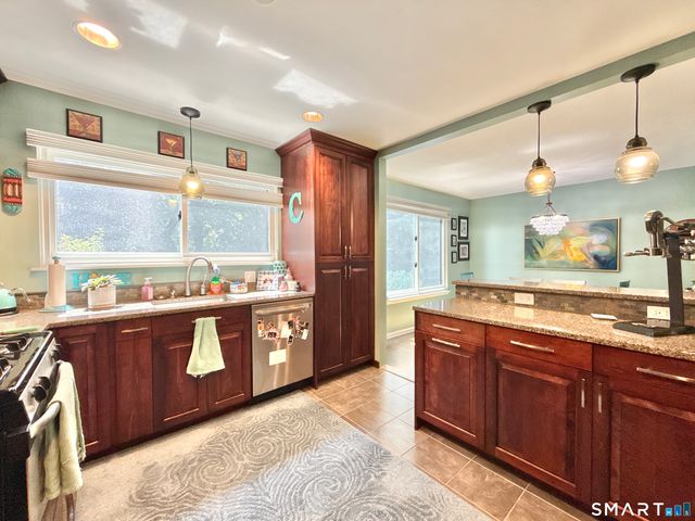 122 Sunrise Hill Road 122, Norwalk, CT 06851