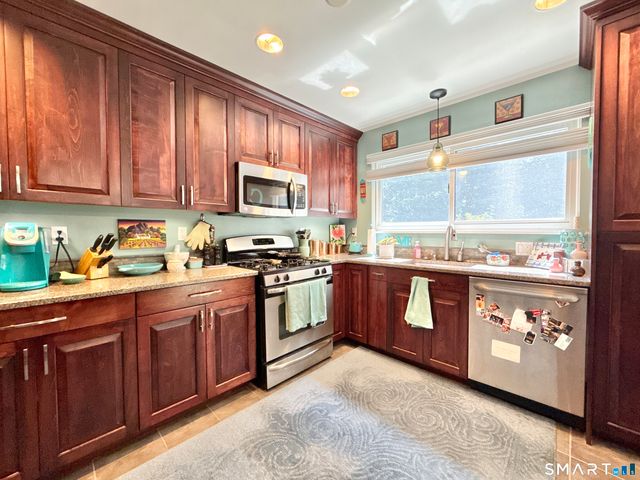 122 Sunrise Hill Road 122, Norwalk, CT 06851