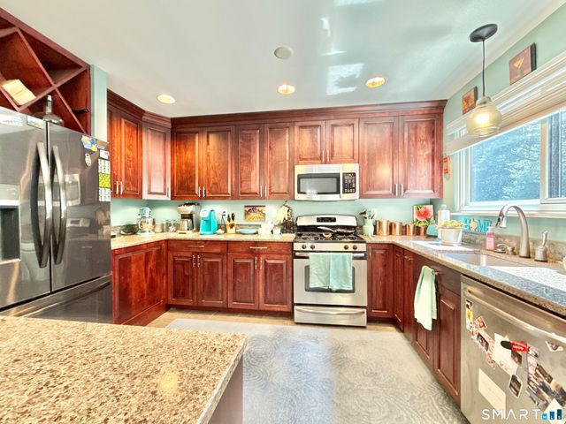 122 Sunrise Hill Road 122, Norwalk, CT 06851