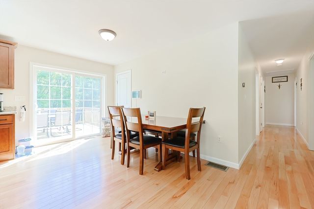30 Town Farm Rd, North Brookfield, MA 01535