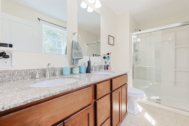 30 Town Farm Rd, North Brookfield, MA 01535