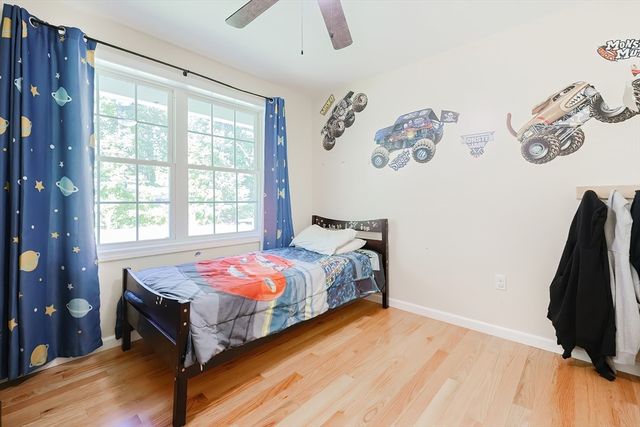 30 Town Farm Rd, North Brookfield, MA 01535