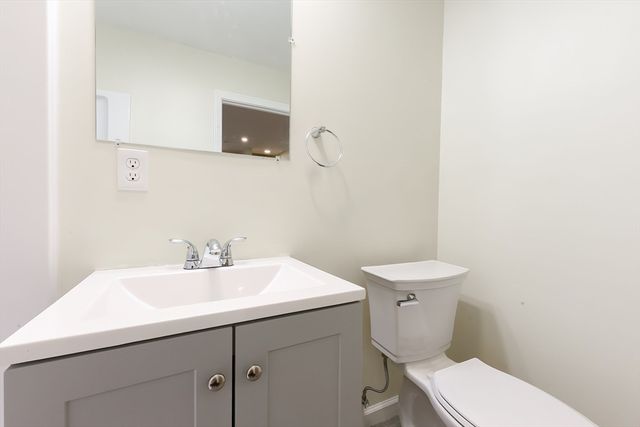 30 Town Farm Rd, North Brookfield, MA 01535