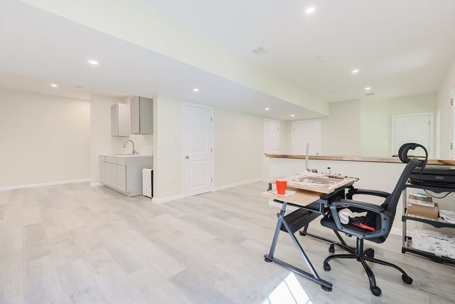 30 Town Farm Rd, North Brookfield, MA 01535