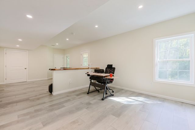 30 Town Farm Rd, North Brookfield, MA 01535