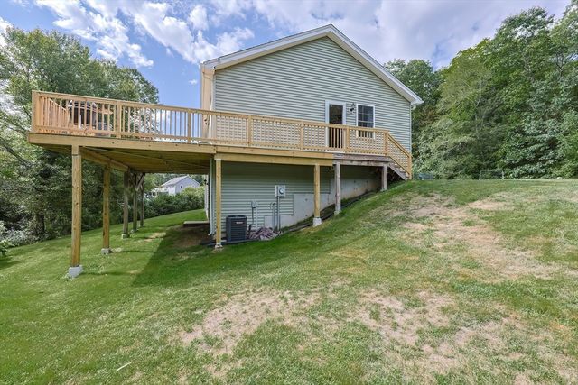 30 Town Farm Rd, North Brookfield, MA 01535