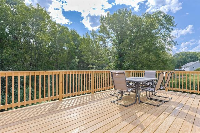 30 Town Farm Rd, North Brookfield, MA 01535