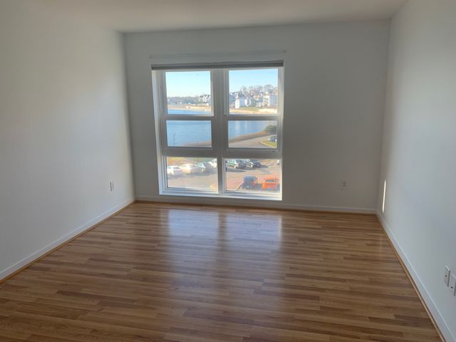 1 Seal Harbor 413, Winthrop, MA 02152