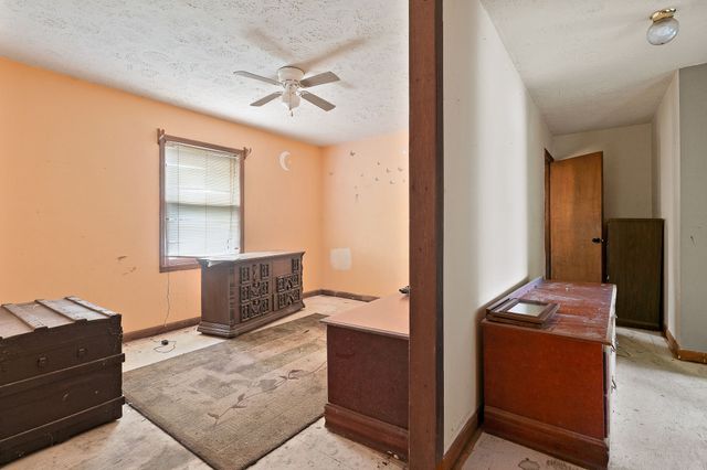 2385 Midway Rd, Smithville, TN 37166