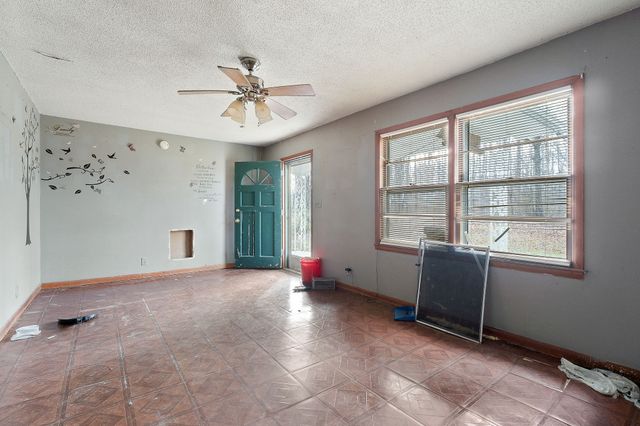 2385 Midway Rd, Smithville, TN 37166