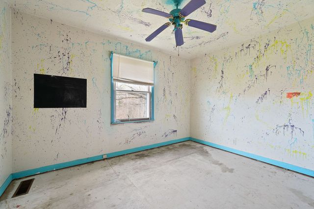 2385 Midway Rd, Smithville, TN 37166