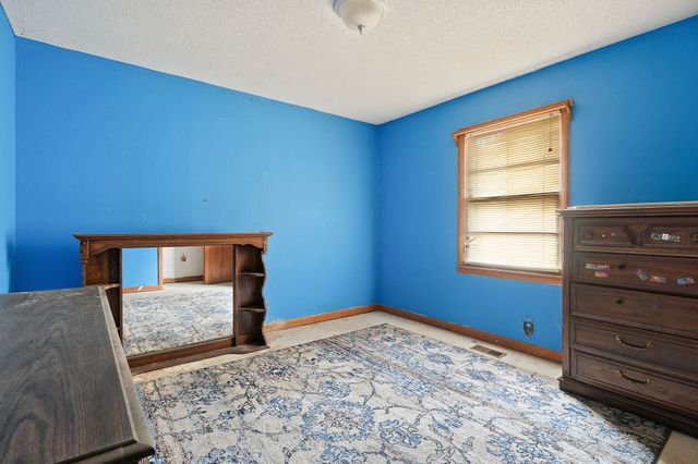 2385 Midway Rd, Smithville, TN 37166