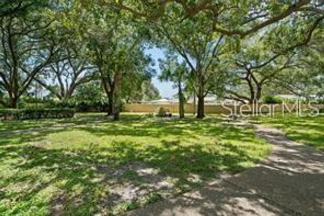 1845 S HIGHLAND AVENUE 15, Largo, FL 33756