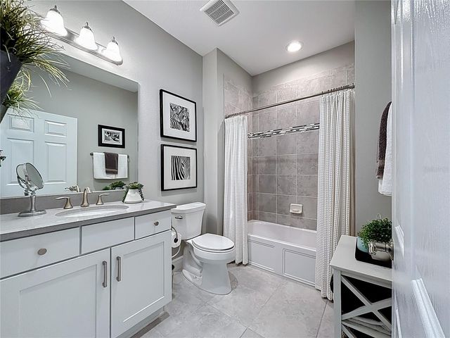 202 BELLA VISTA TERRACE D, North Venice, FL 34275