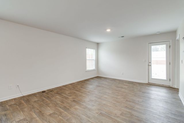 1830 Wildhorse Drive, Dalzell, SC 29040