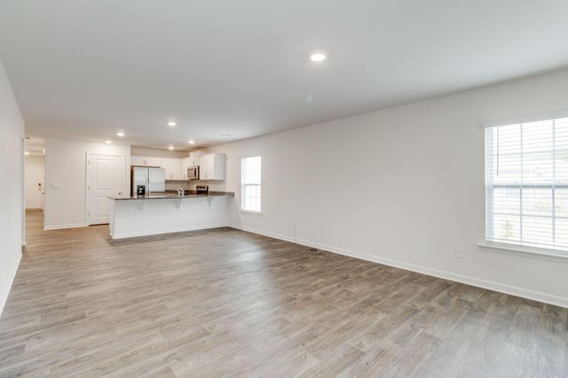 1830 Wildhorse Drive, Dalzell, SC 29040