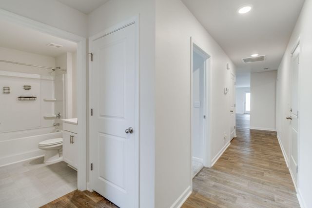 1830 Wildhorse Drive, Dalzell, SC 29040