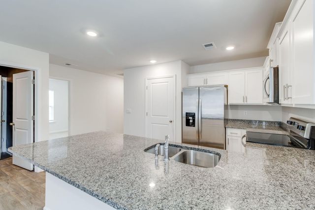 1830 Wildhorse Drive, Dalzell, SC 29040