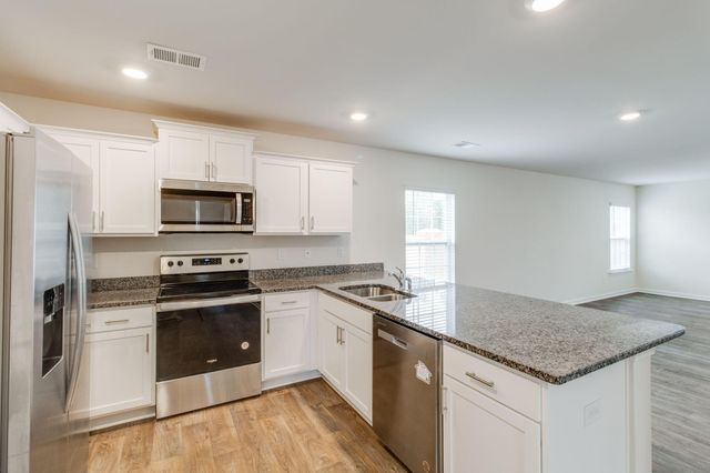 1830 Wildhorse Drive, Dalzell, SC 29040