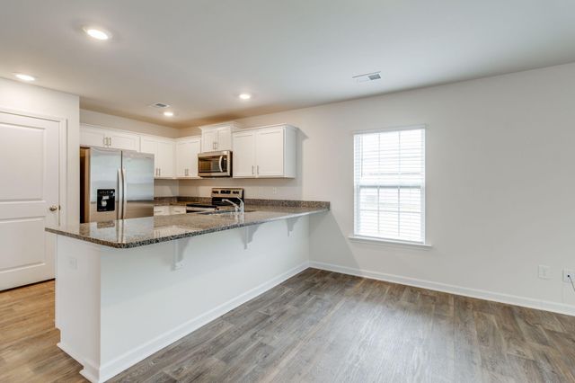 1830 Wildhorse Drive, Dalzell, SC 29040
