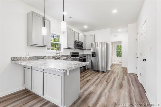 123 Eastern Boulevard, Jeffersonville, IN 47130