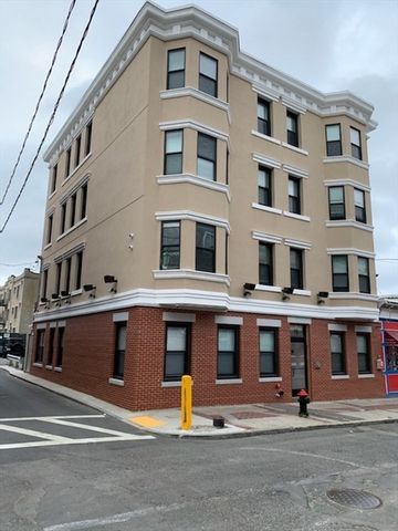 16 Fifth Street 11, Chelsea, MA 02150