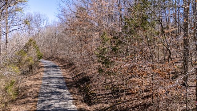 34 Copperas Branch Rd, Leoma, TN 38468