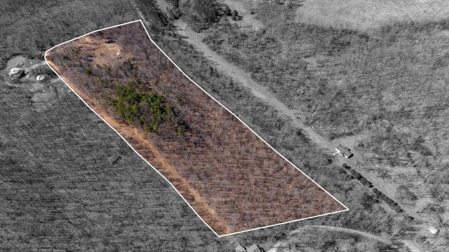 34 Copperas Branch Rd, Leoma, TN 38468
