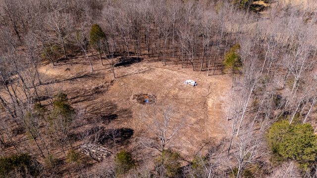 34 Copperas Branch Rd, Leoma, TN 38468