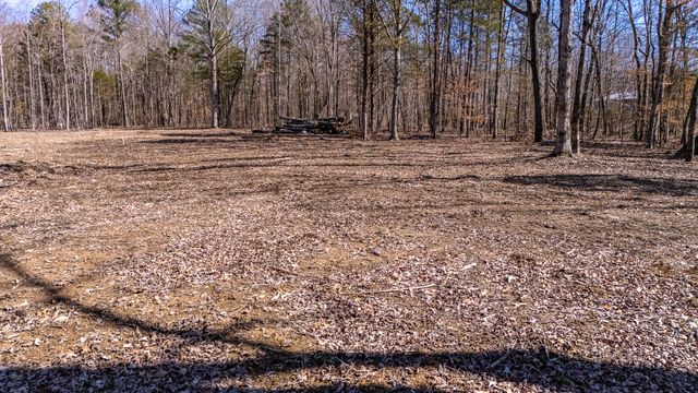 34 Copperas Branch Rd, Leoma, TN 38468