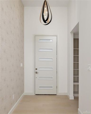 617 W La Pointe Avenue, Alton, TX 78572