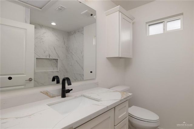 617 W La Pointe Avenue, Alton, TX 78572