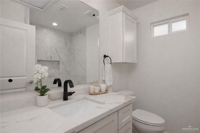 617 W La Pointe Avenue, Alton, TX 78572